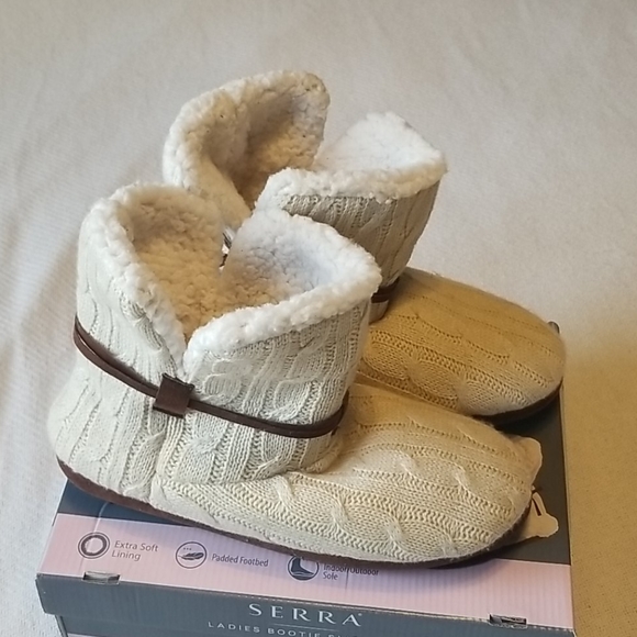 Serra ladies bootie slippers - Picture 2 of 4